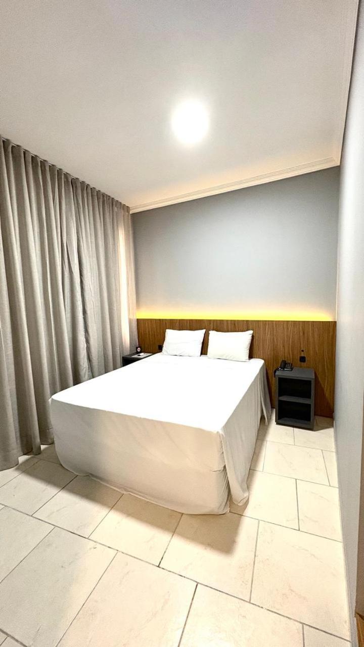 Hotel Del Rey Curitiba By Poty - Na Famosa Rua XV De Novembro Εξωτερικό φωτογραφία