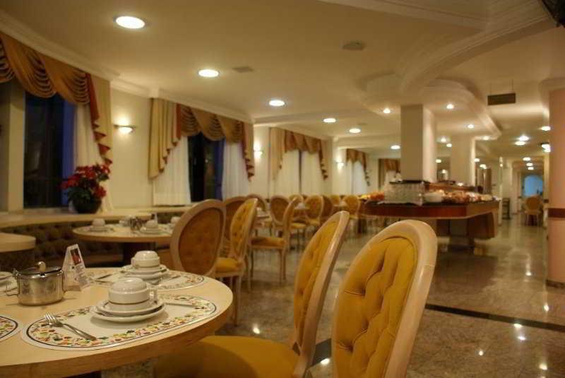 Hotel Del Rey Curitiba By Poty - Na Famosa Rua XV De Novembro Εξωτερικό φωτογραφία